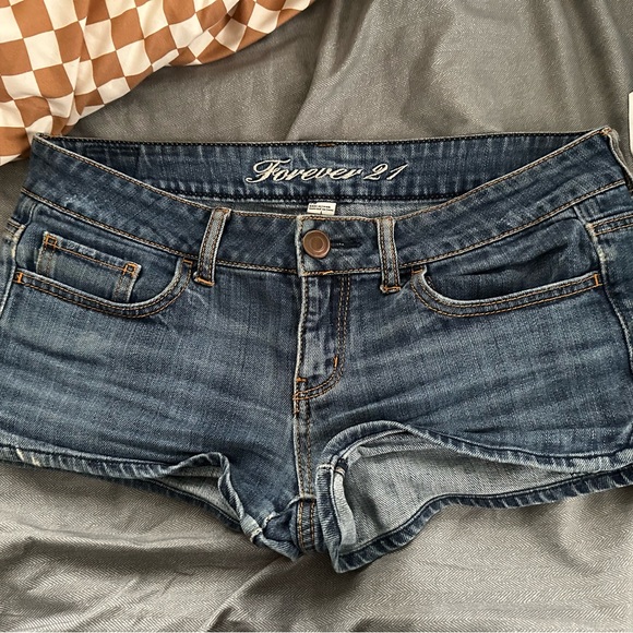 2000s style forever 21 size 28 denim shorts *used check photos* - Picture 1 of 2